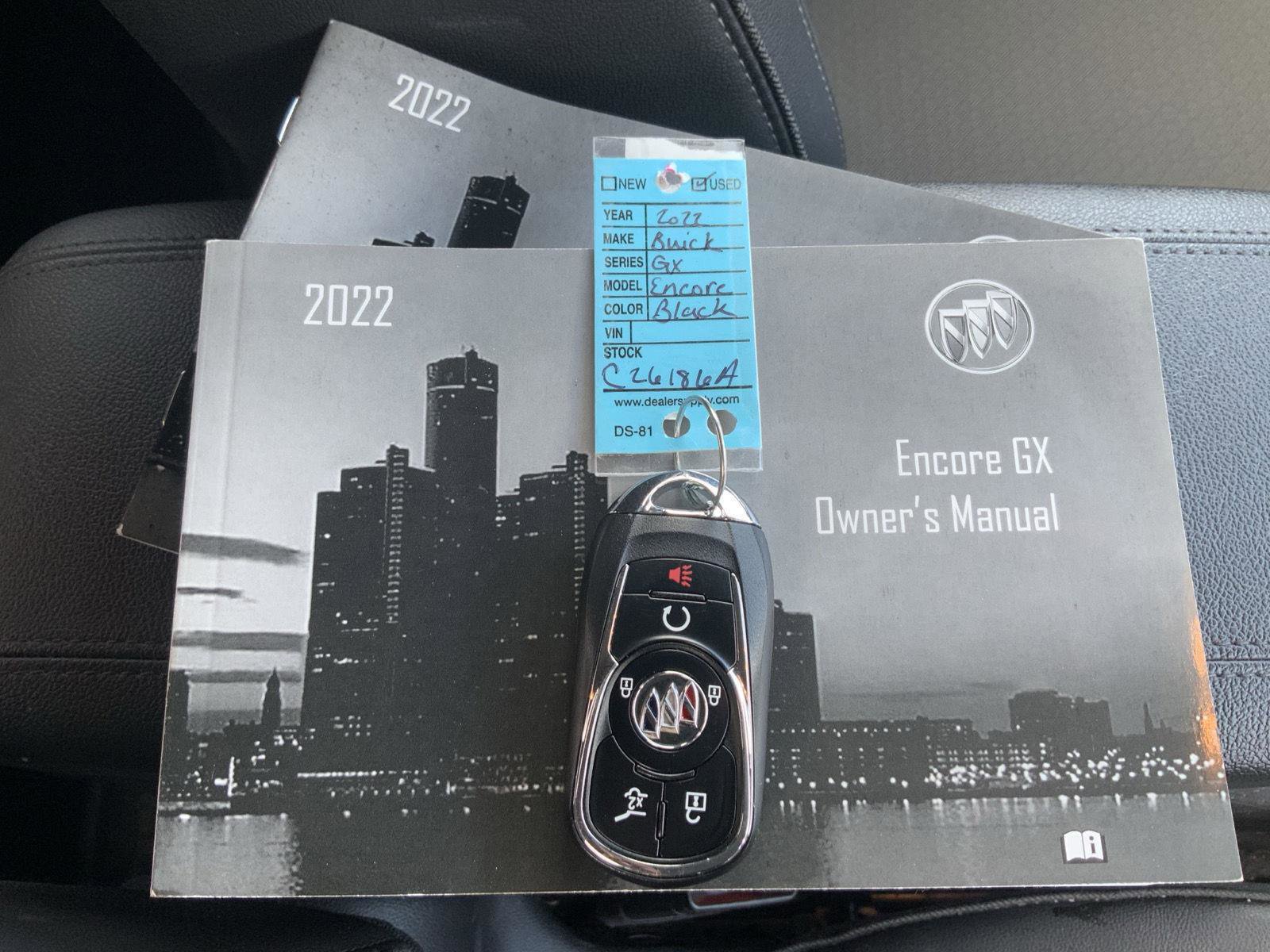 Used 2022 Buick Encore GX Select w/ Sport Touring Package AWD/4WD image 60