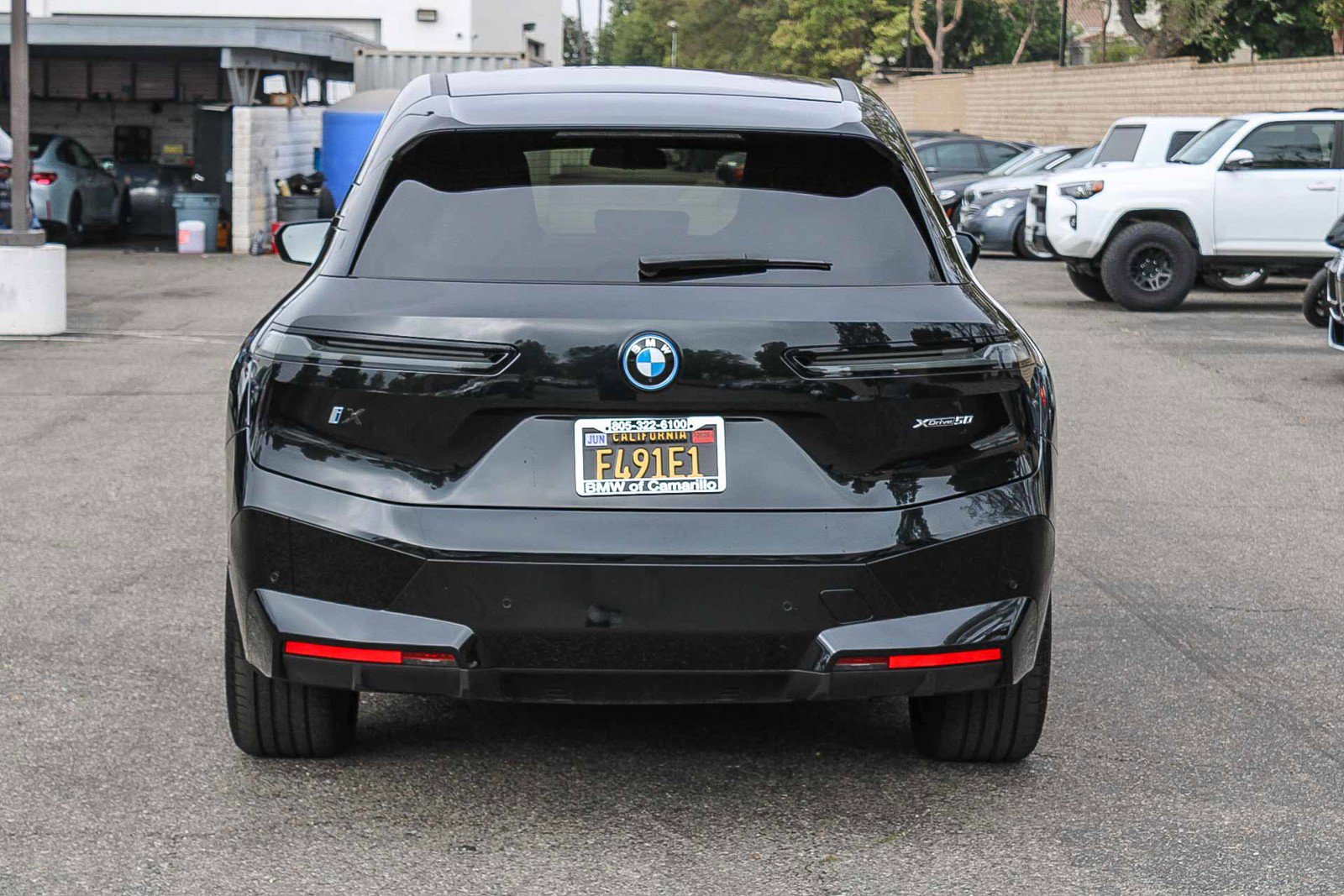 Certified 2023 BMW iX xDrive50 w/ Sport Package image 5