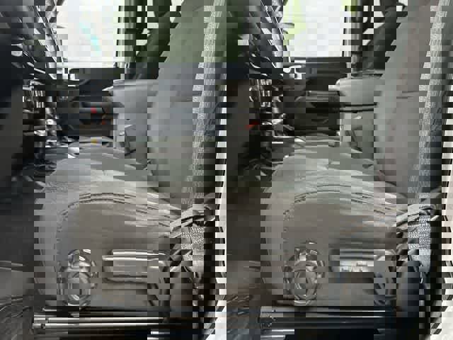 Used 2018 Jeep Wrangler Unlimited Sport S image 26