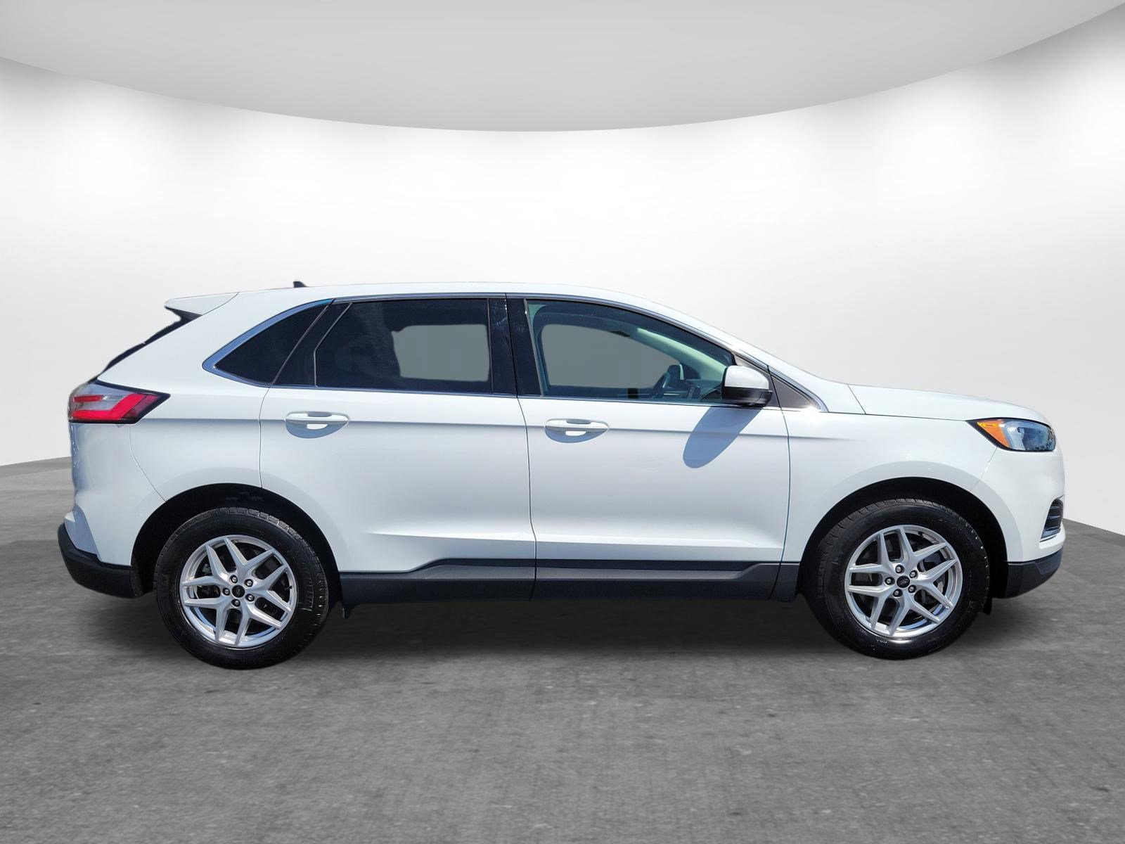 Used 2024 Ford Edge SEL AWD/4WD image 23