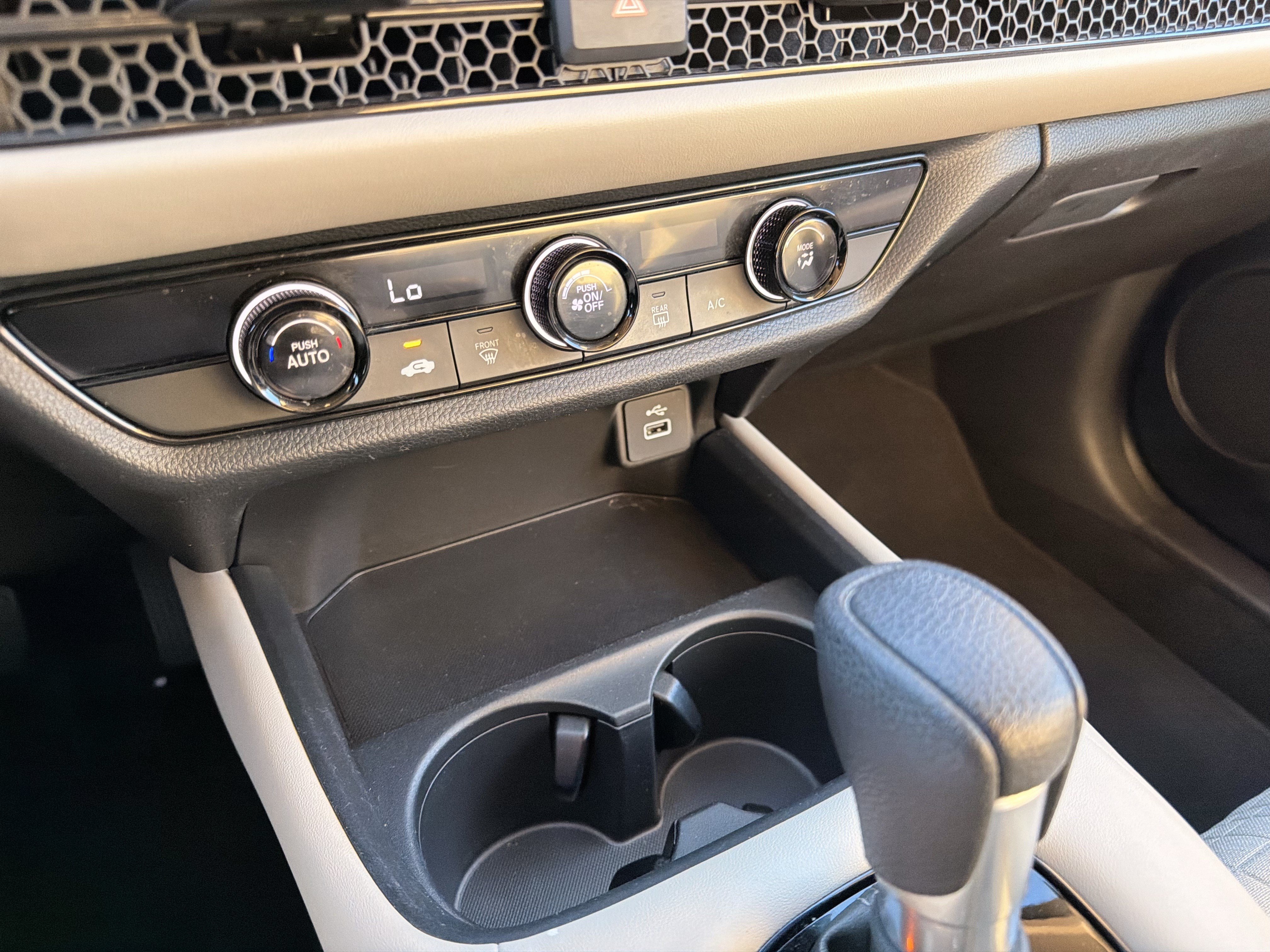 Certified 2023 Honda HR-V LX image 24