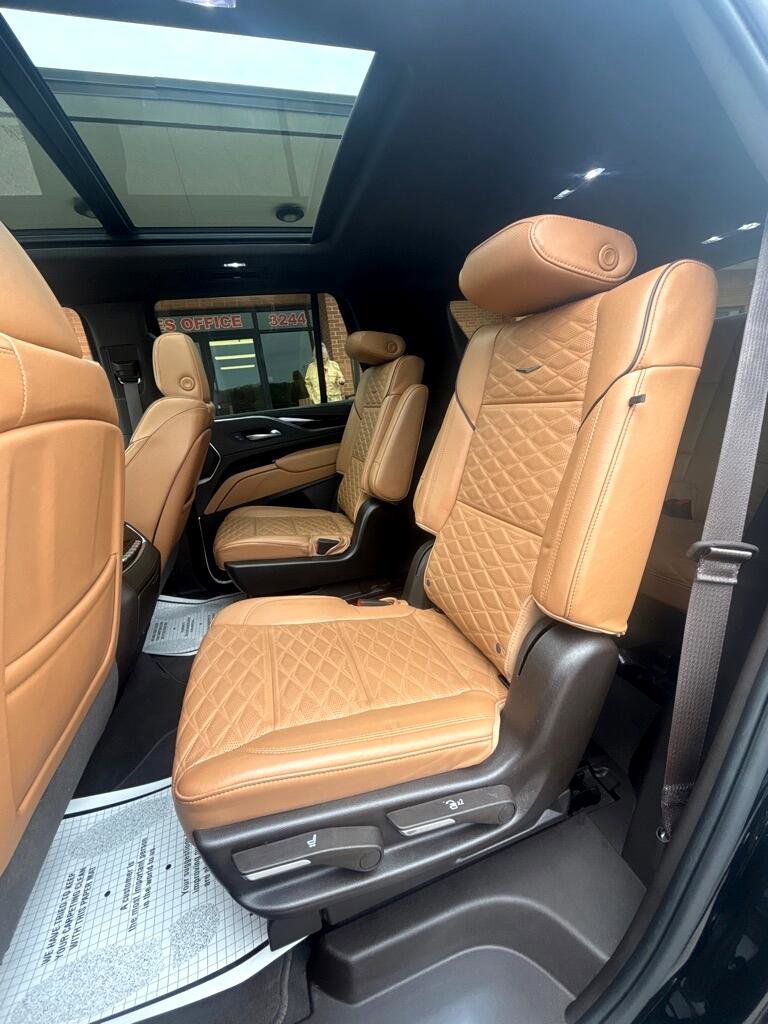 Used 2023 Cadillac Escalade Sport w/ Touring Package image 12