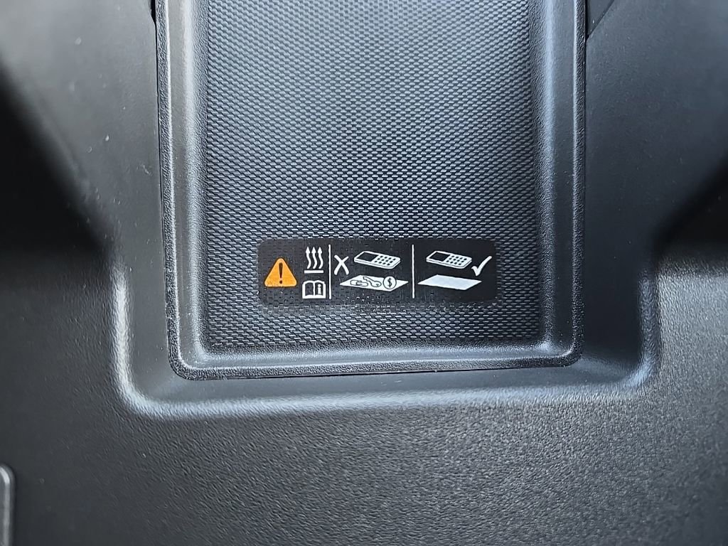 Used 2023 GMC Sierra 1500 AT4 w/ AT4 Premium Package AWD/4WD image 42