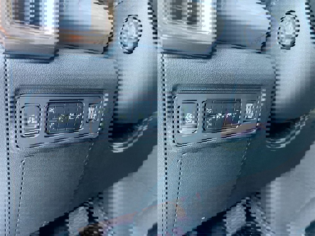 New 2025 GMC Hummer EV 2X image 16