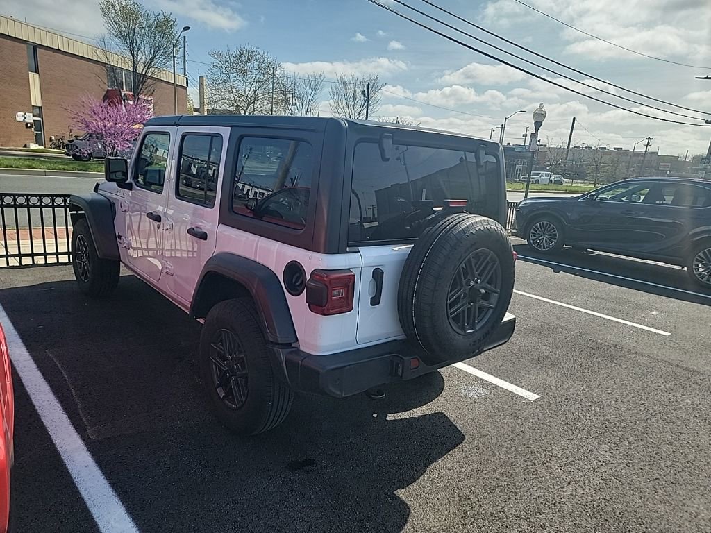 Used 2024 Jeep Wrangler Sport S image 4