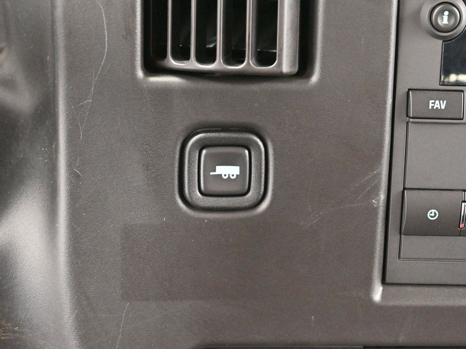 Used 2024 GMC Savana 2500 w/ Driver Convenience Package image 22