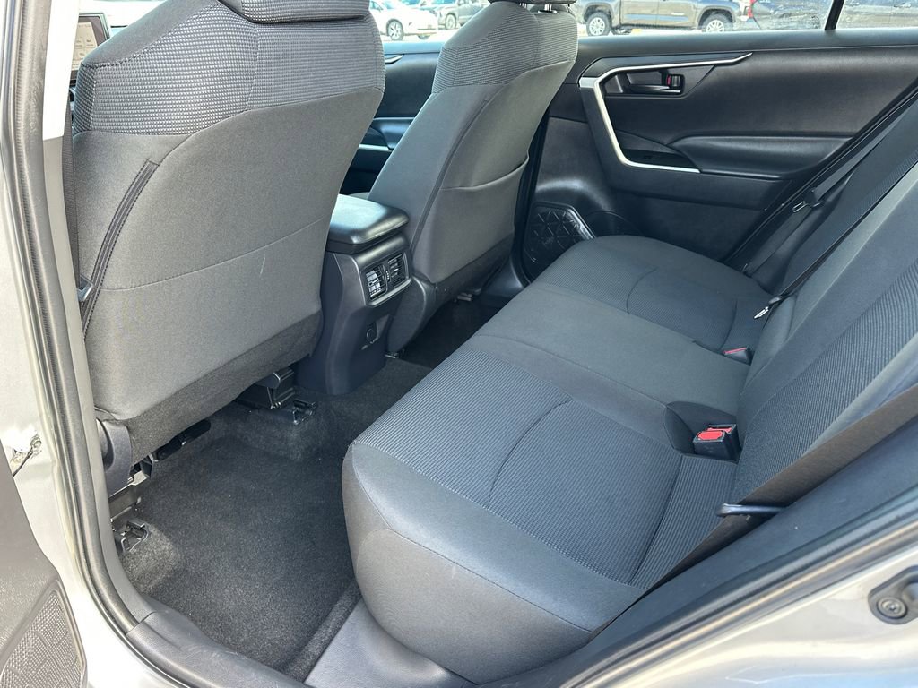 Used 2024 Toyota RAV4 LE image 14