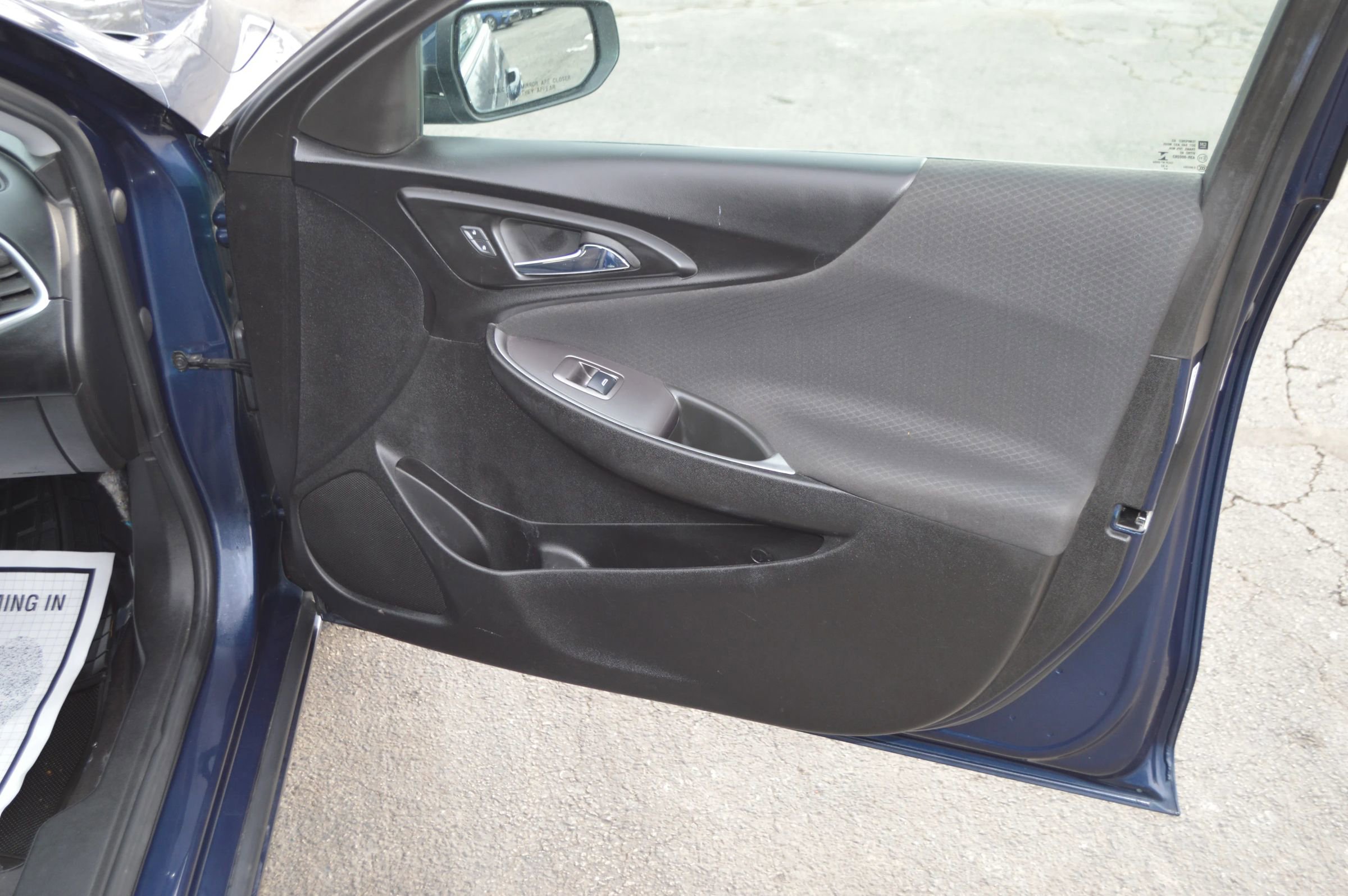 Used 2022 Chevrolet Malibu LT image 19