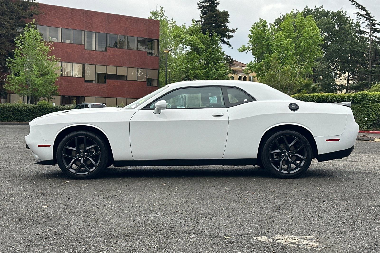 Used 2022 Dodge Challenger SXT w/ Blacktop Package image 6