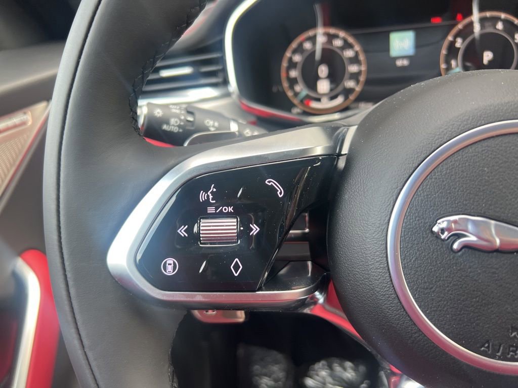 New 2025 Jaguar F-PACE R-Dynamic S image 21