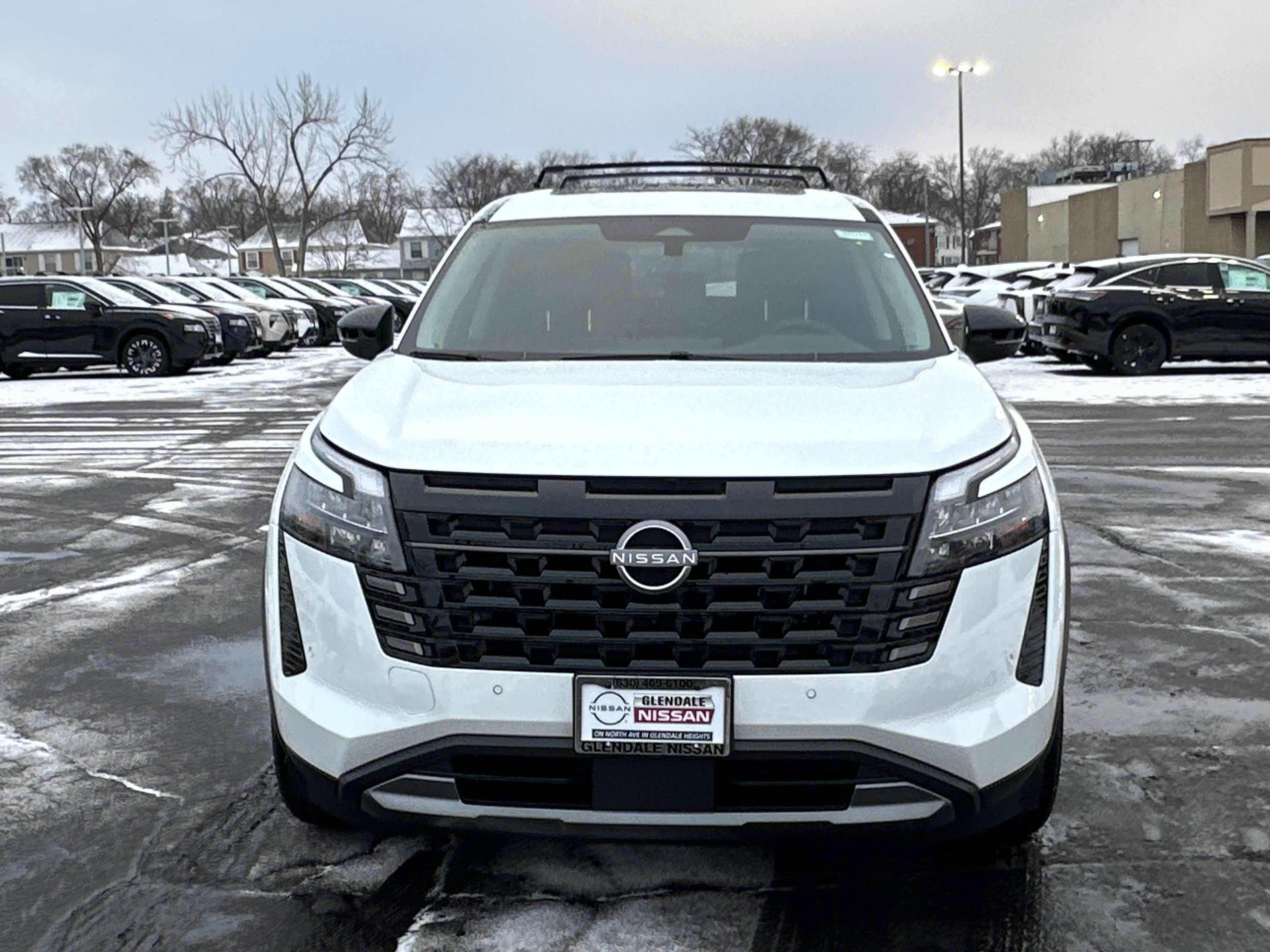 New 2026 Nissan Pathfinder SL w/ SL Premium Package image 2