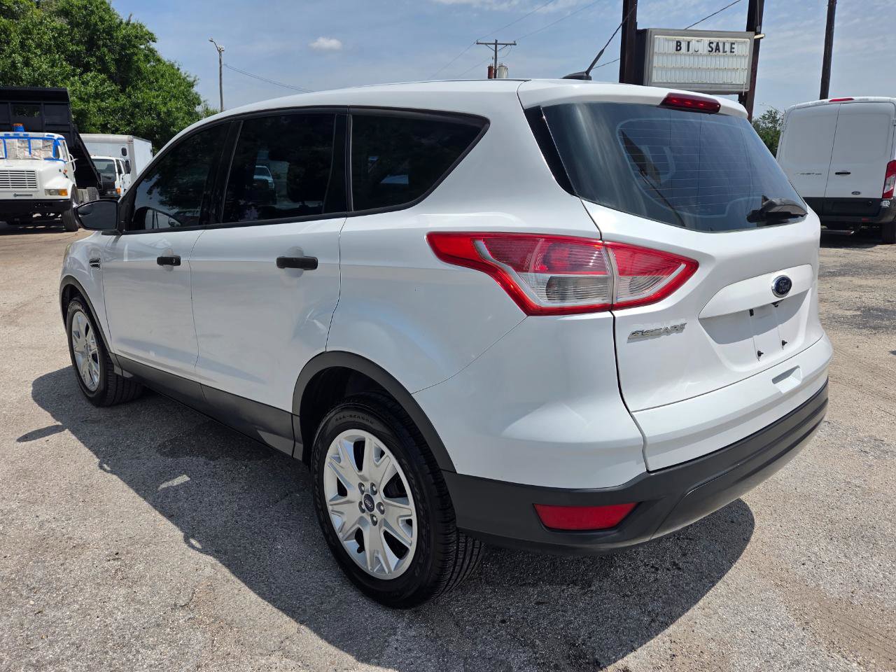 Used 2014 Ford Escape S FWD image 6