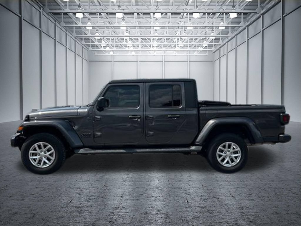 Used 2023 Jeep Gladiator Sport AWD/4WD image 4