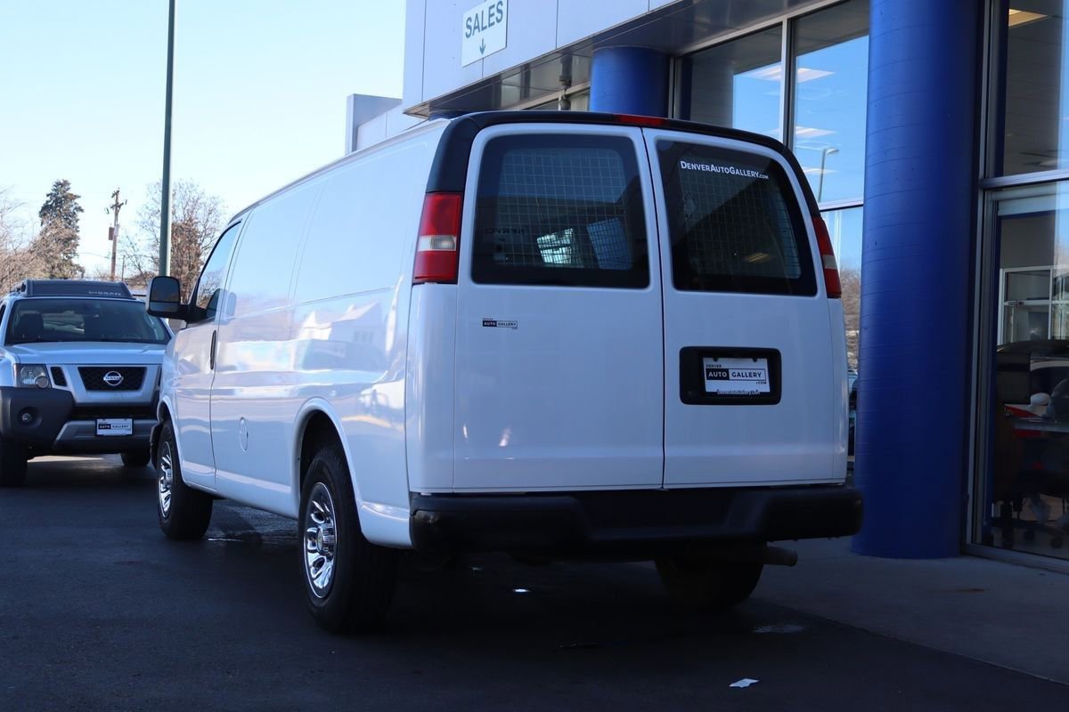 Used 2011 Chevrolet Express 1500 Work Van image 3