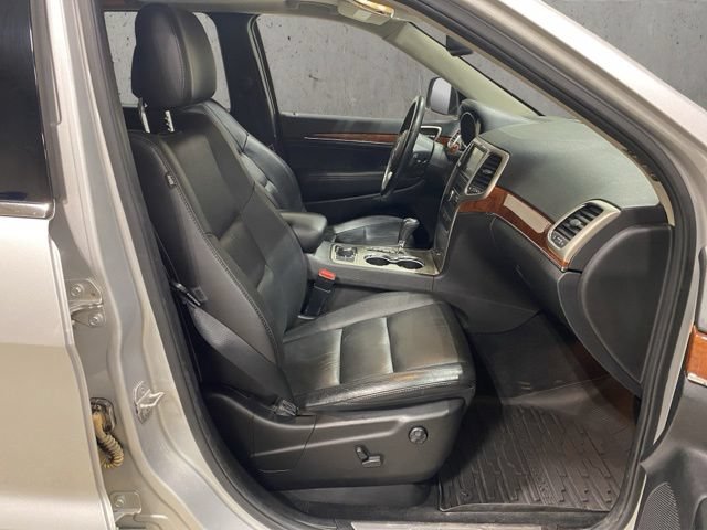 Used 2013 Jeep Grand Cherokee Limited w/ Trailer Tow Group IV AWD/4WD image 20