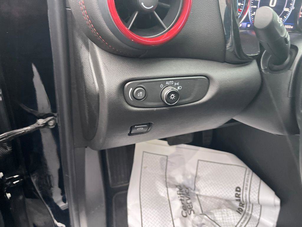 Used 2025 Chevrolet Blazer RS FWD image 13