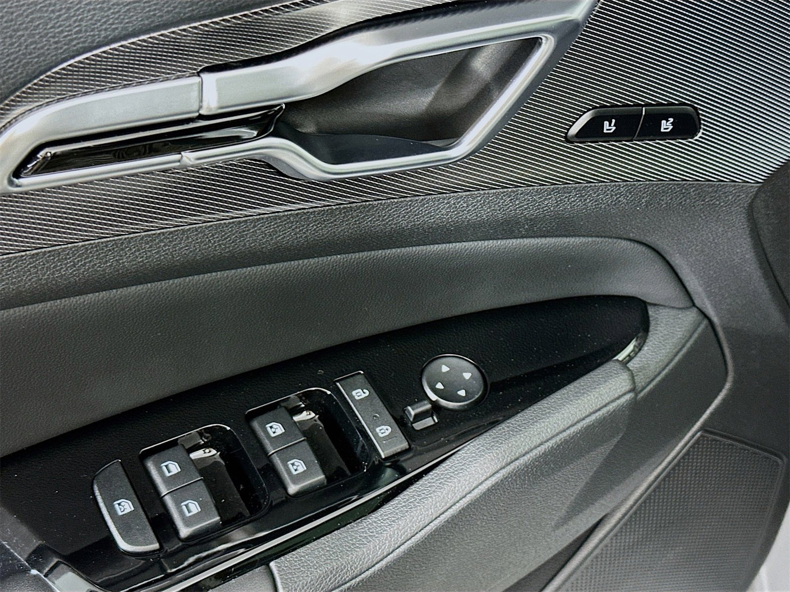 Used 2024 Kia Sportage SX image 18