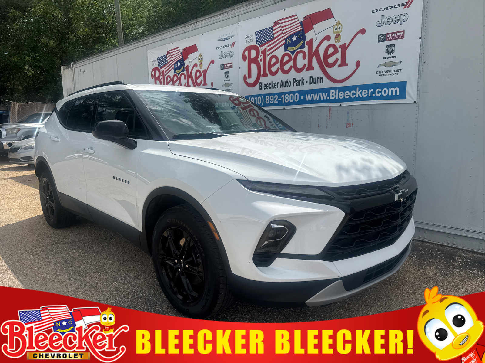 Used 2024 Chevrolet Blazer LT w/ Convenience Package FWD image 1