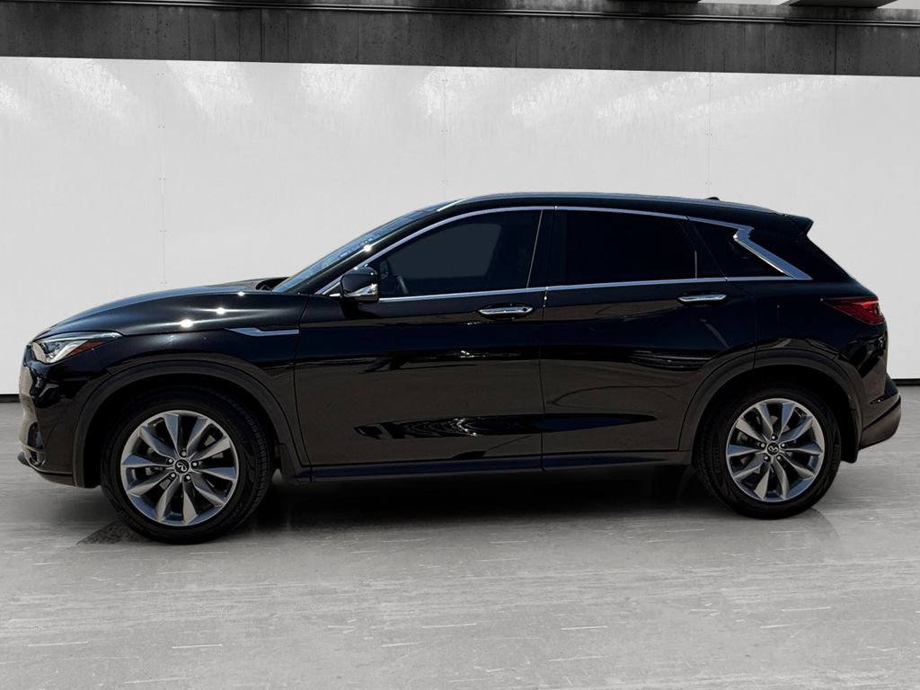 Used 2022 INFINITI QX50 Essential FWD image 2