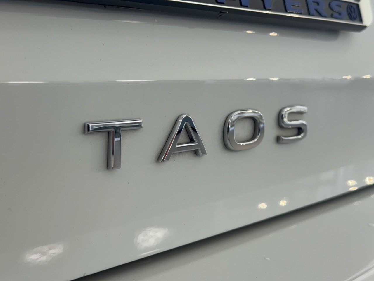 Used 2023 Volkswagen Taos S FWD image 31