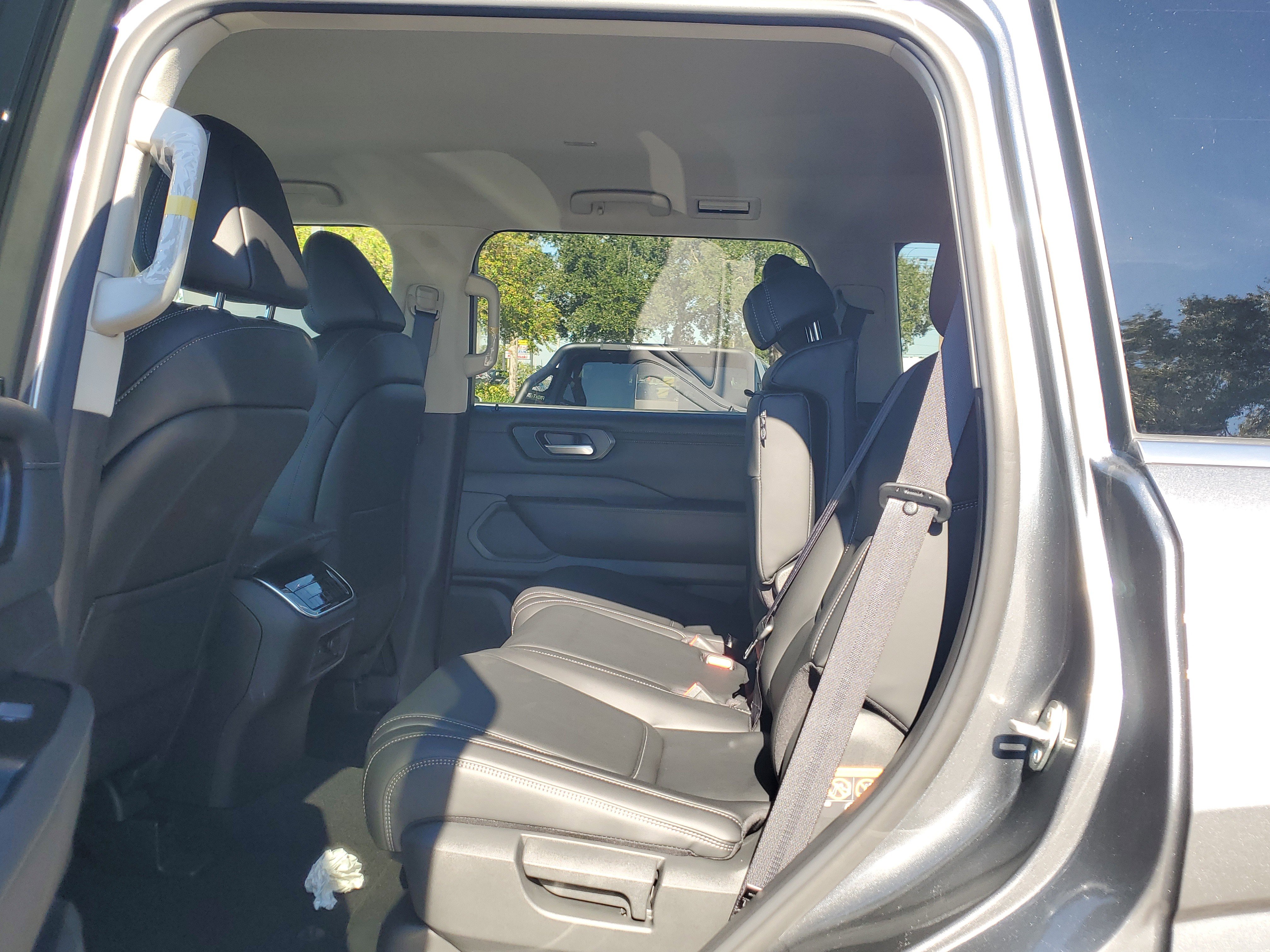 New 2026 Nissan Armada SV image 9