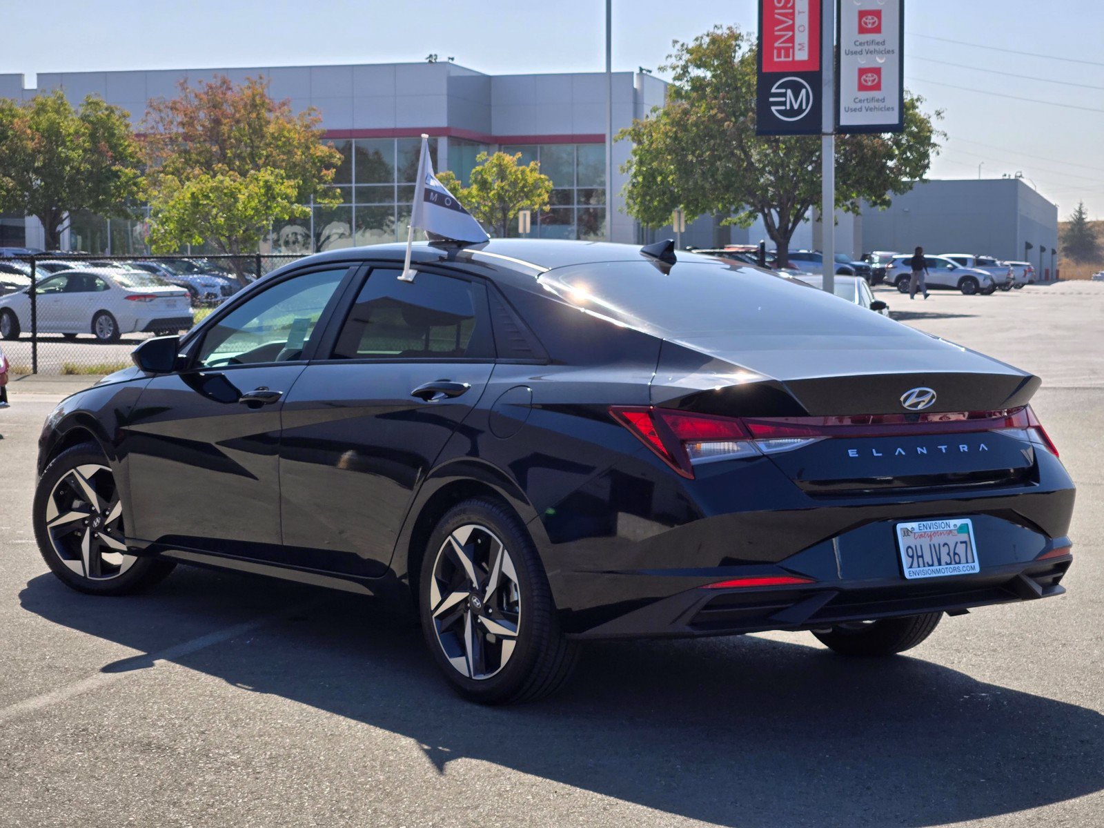 Used 2023 Hyundai Elantra SEL w/ Convenience Package FWD image 5