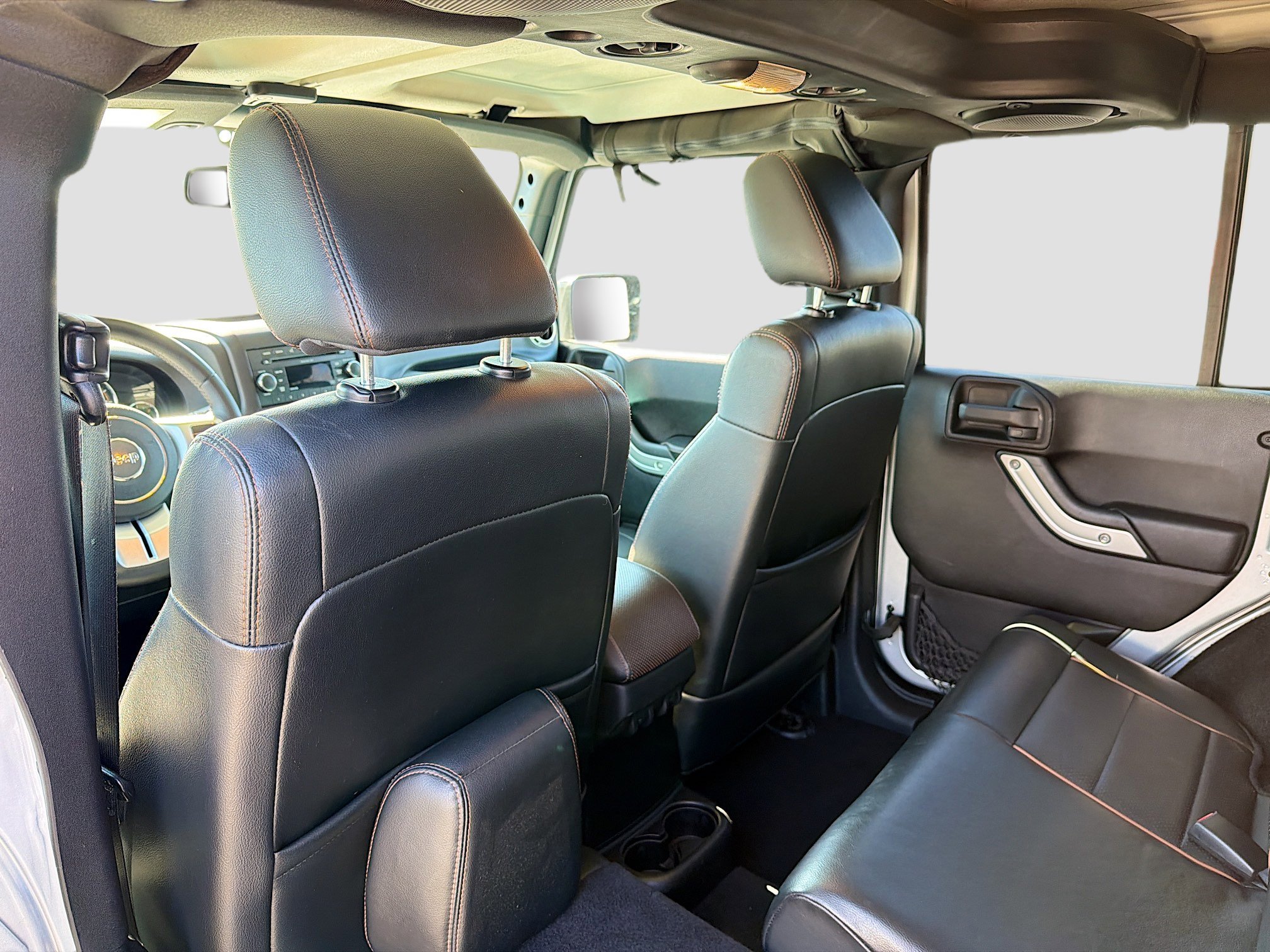 Used 2011 Jeep Wrangler 70th Anniversary w/ Connectivity Group image 6