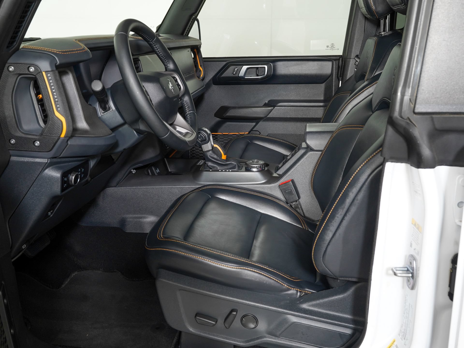 Used 2024 Ford Bronco Badlands AWD/4WD image 32