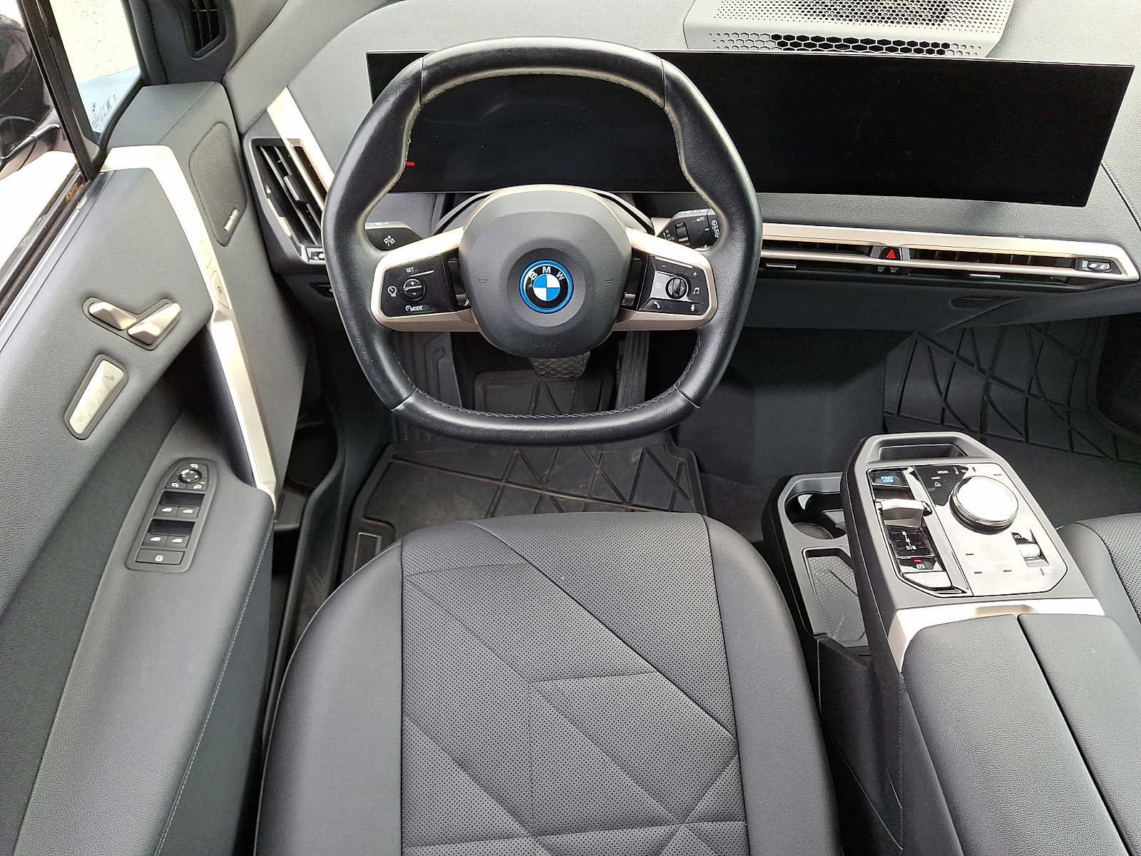 Certified 2024 BMW iX xDrive50 w/ Sport Package AWD/4WD image 12