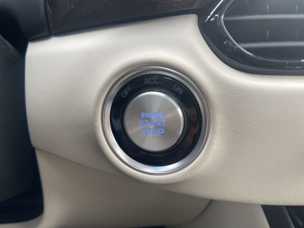 Used 2018 Genesis G90 5.0 Ultimate image 24