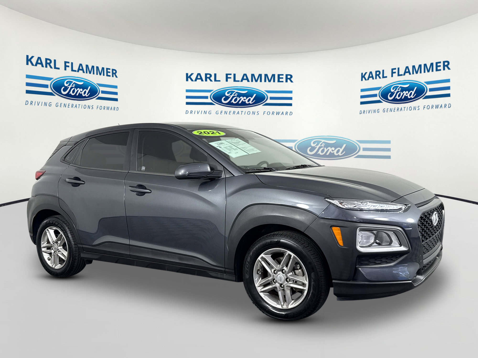 Used 2021 Hyundai Kona SE image 1