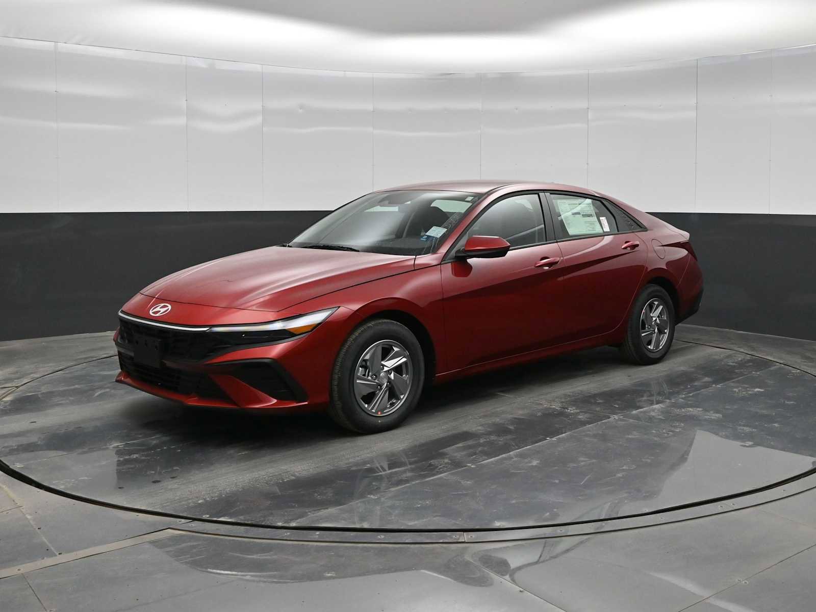 New 2026 Hyundai Elantra SE image 4