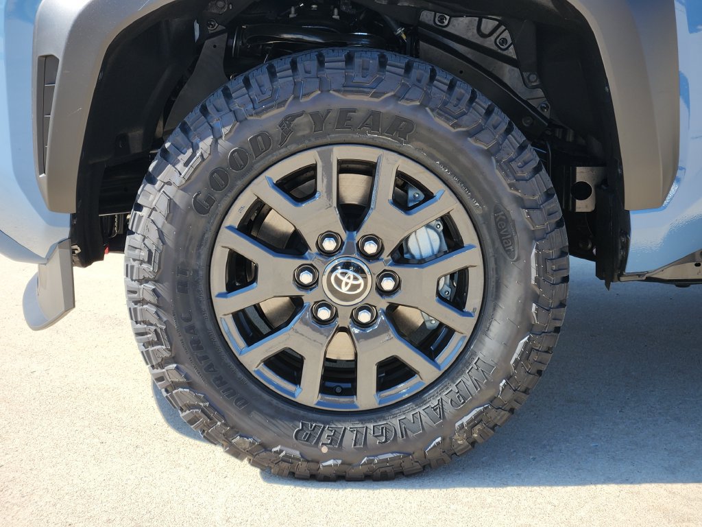 New 2026 Toyota 4Runner SR5 AWD/4WD image 10