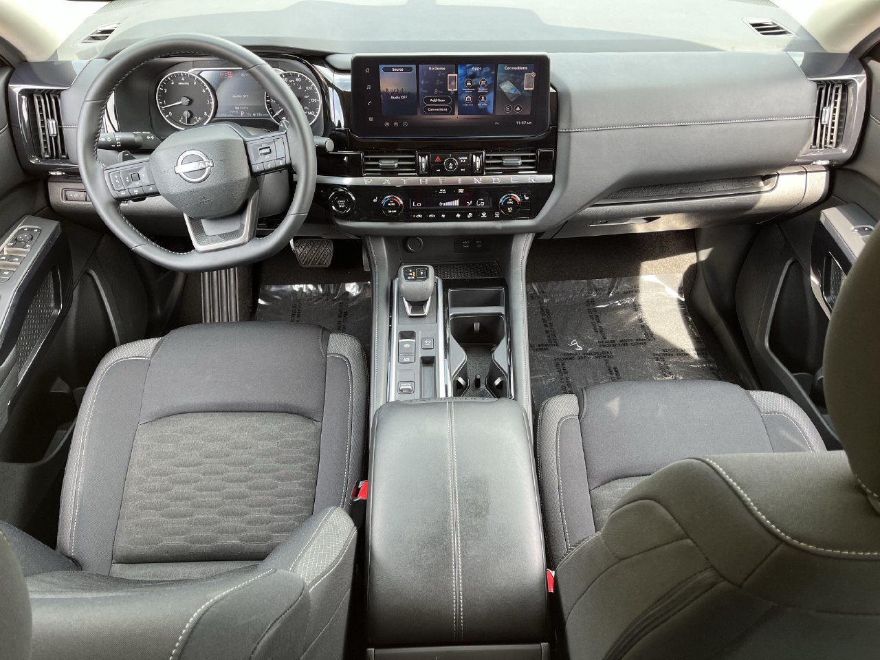 Used 2026 Nissan Pathfinder SV FWD image 9
