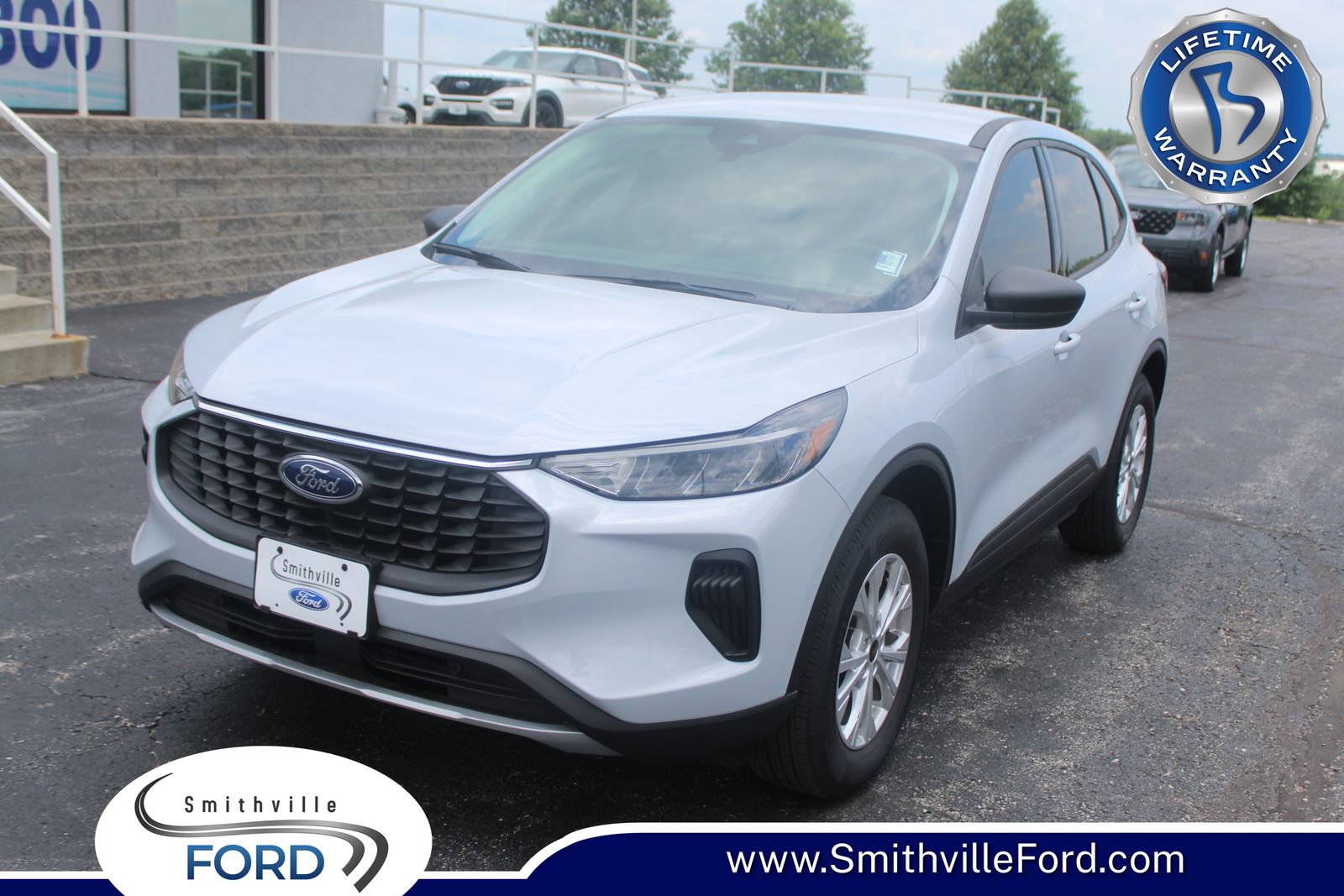 New 2026 Ford Escape Active w/ Cold Weather Package AWD/4WD image 1