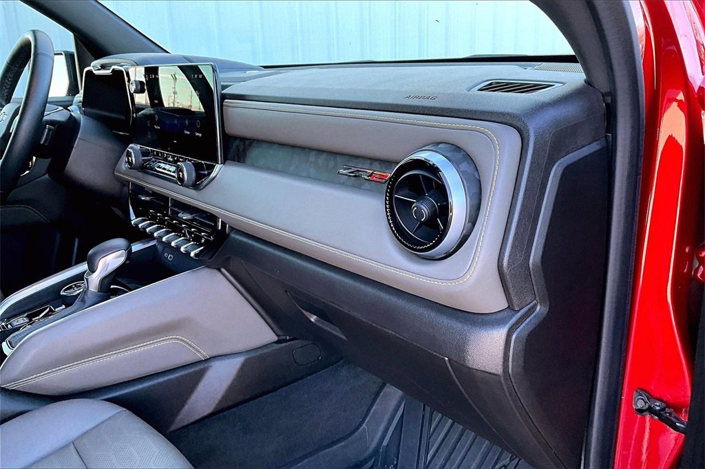 Used 2023 Chevrolet Colorado ZR2 w/ ZR2 Convenience Package III image 12