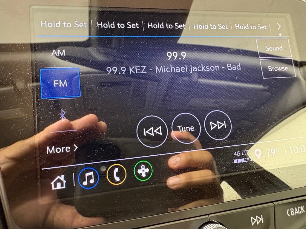 Used 2024 Chevrolet Malibu RS FWD image 33