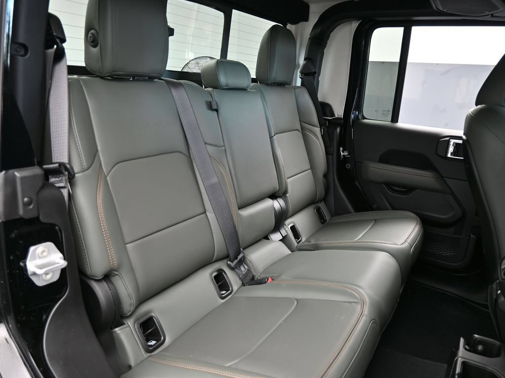 New 2026 Jeep Gladiator Mojave AWD/4WD image 39