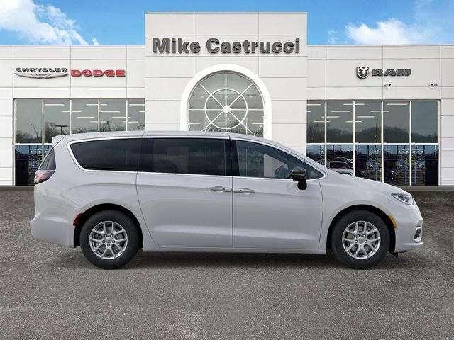 New 2026 Chrysler Pacifica Select FWD image 21