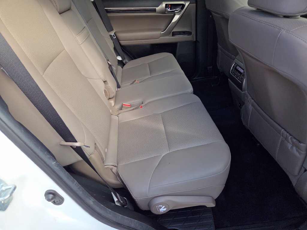 Used 2020 Lexus GX 460 Premium w/ Premium Package AWD/4WD image 5