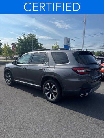 Used 2023 Honda Pilot Touring image 11