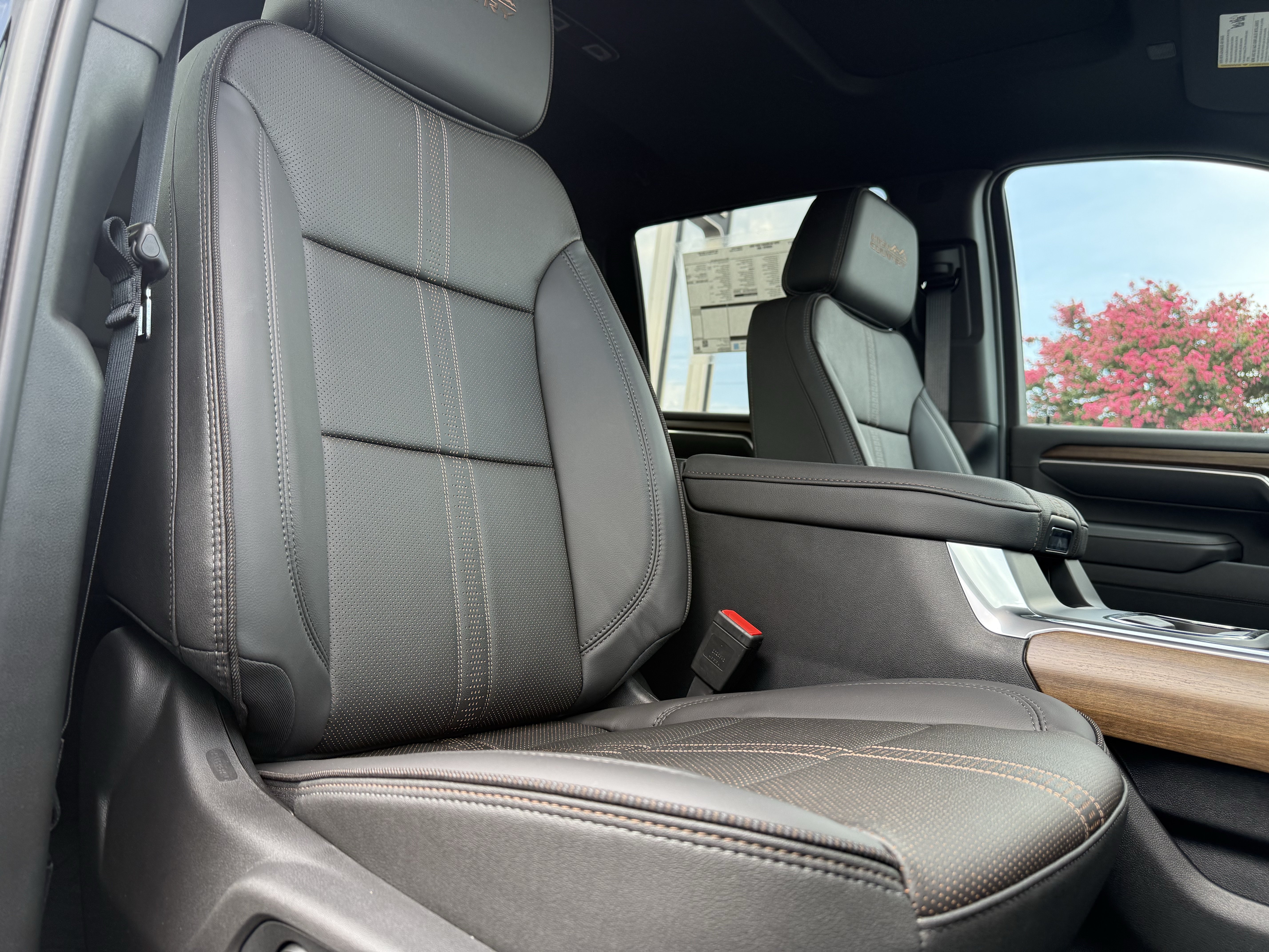 New 2026 Chevrolet Silverado 2500 High Country w/ Midnight Edition AWD/4WD image 35