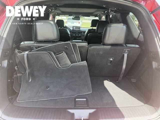 Used 2025 Honda Pilot Black Edition image 32