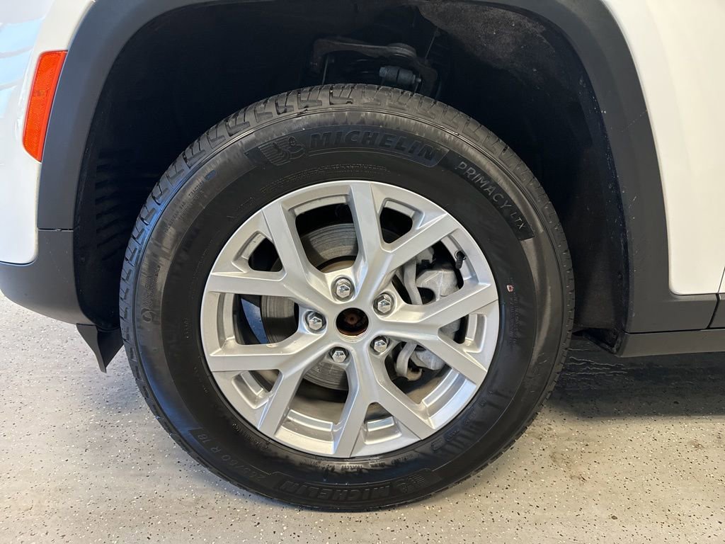 Used 2023 Jeep Grand Cherokee Limited w/ Trailer Tow Prep Group (B) image 32