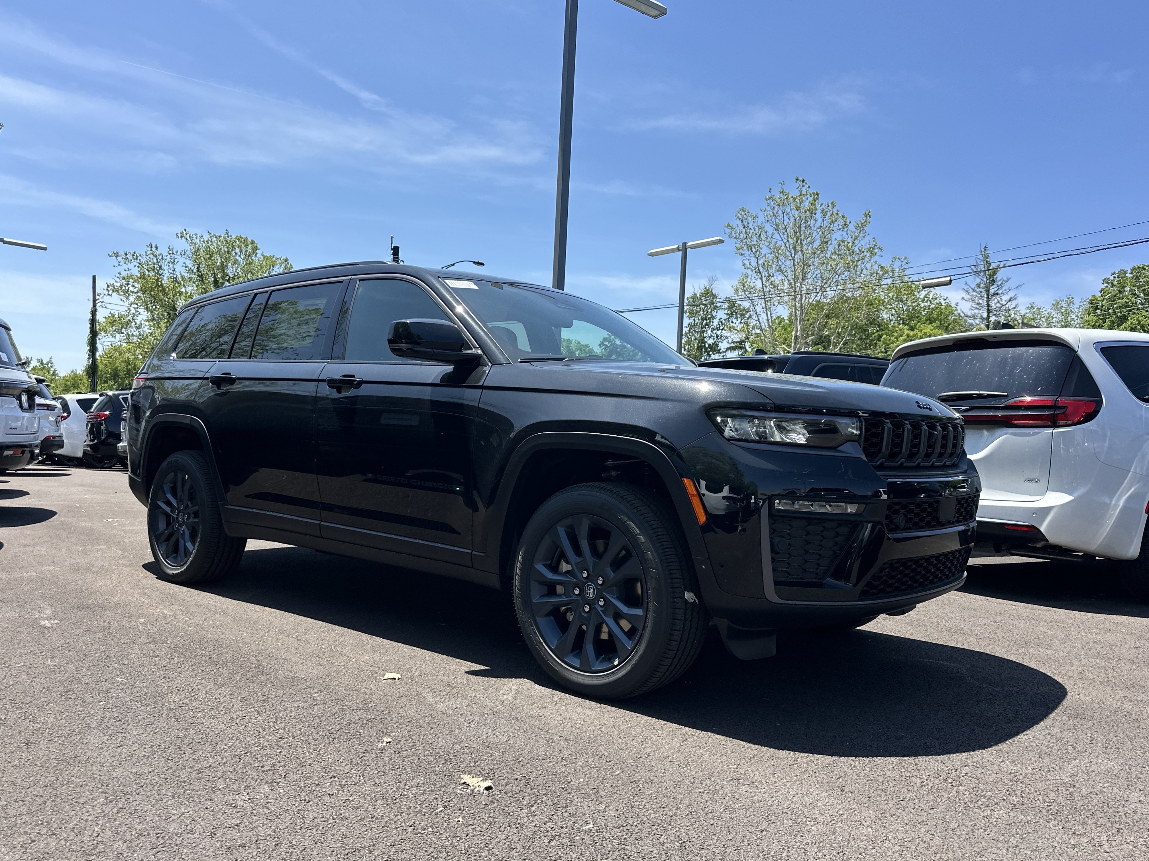 New 2026 Jeep Grand Cherokee L Limited AWD/4WD image 18