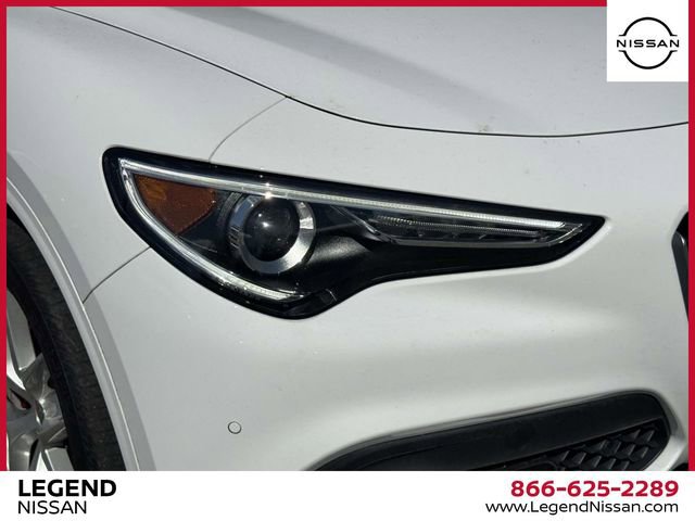 Used 2020 Alfa Romeo Stelvio Ti Sport w/ Quick Order Package 22S Sport AWD/4WD image 9