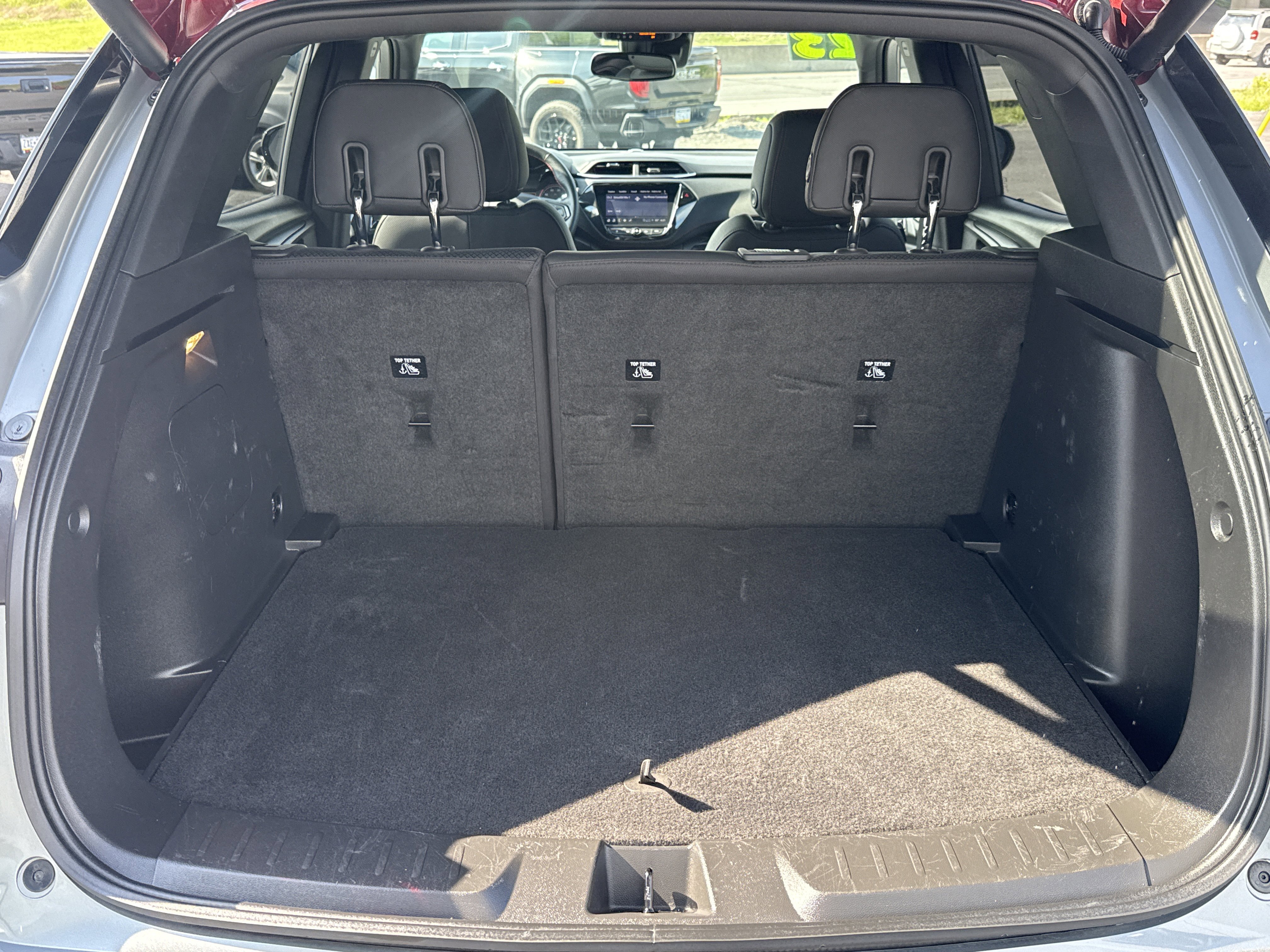 Used 2023 Chevrolet TrailBlazer RS w/ Sun and Liftgate Package AWD/4WD image 5