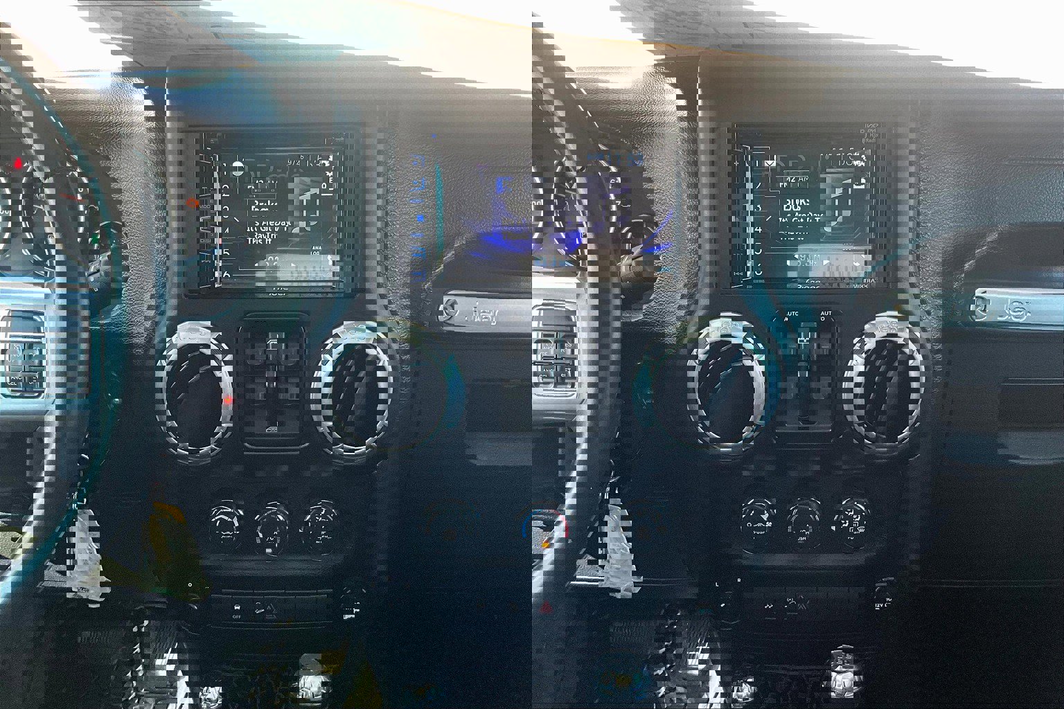 Used 2015 Jeep Wrangler Unlimited Sport image 6