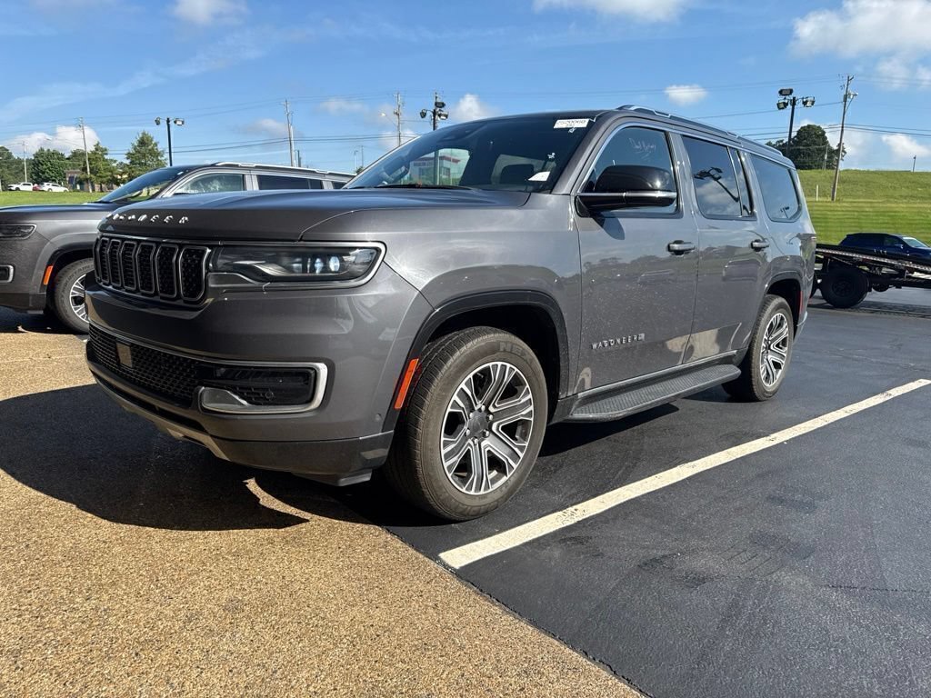 Used 2024 Jeep Wagoneer Series II w/ Flexible Seating Group AWD/4WD image 1