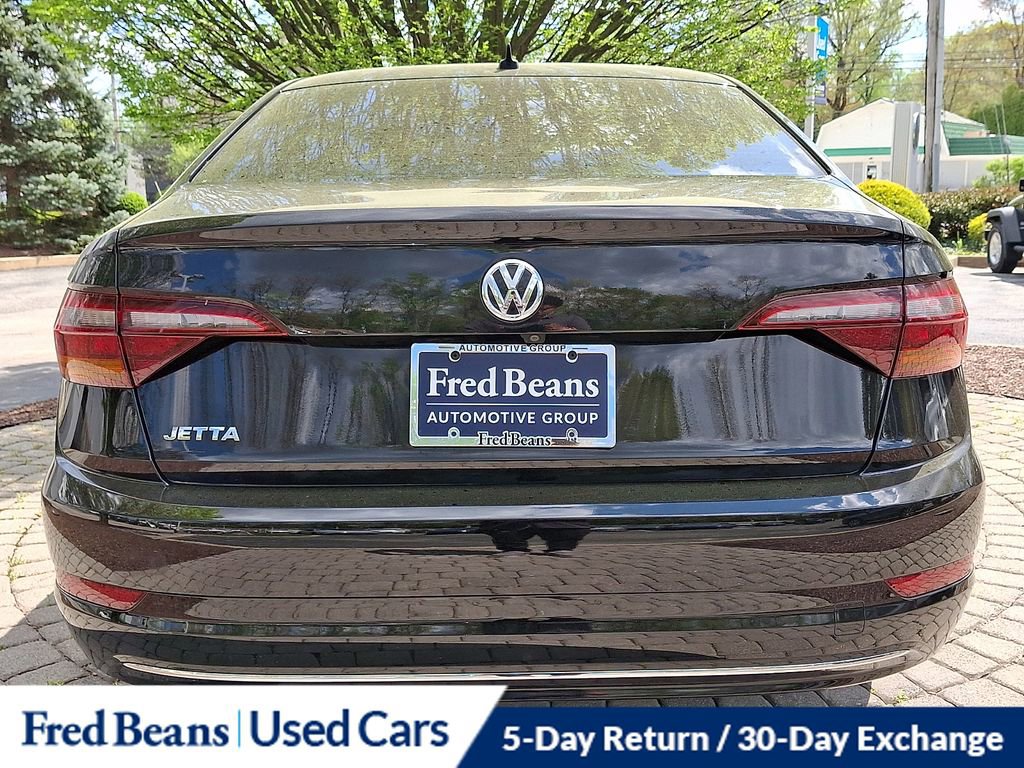 Used 2019 Volkswagen Jetta SE w/ Cold Weather Package image 5